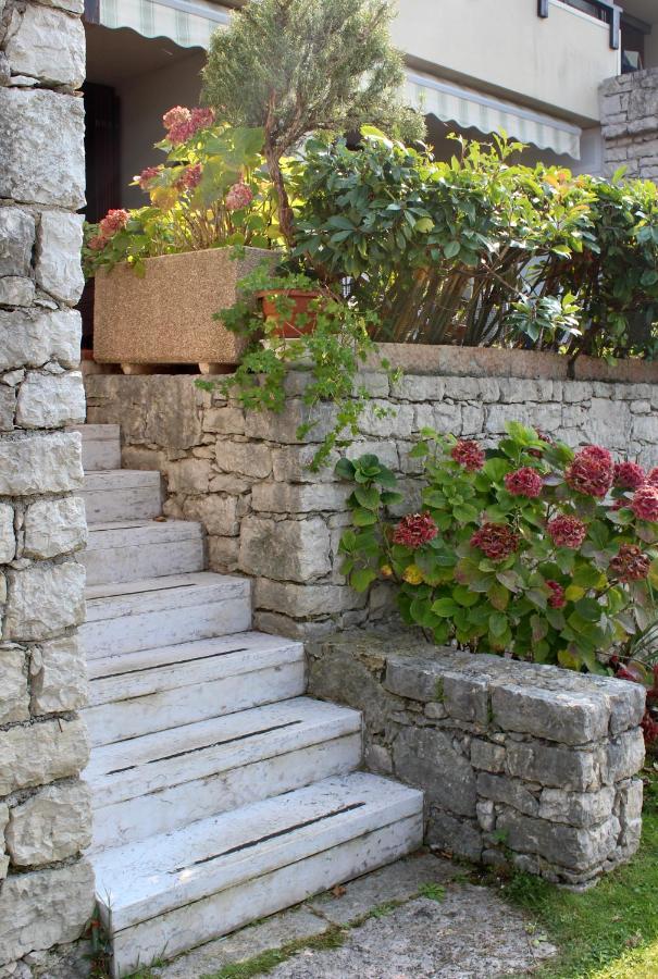 Appartamento Venzo Brenzone sul Garda Bagian luar foto