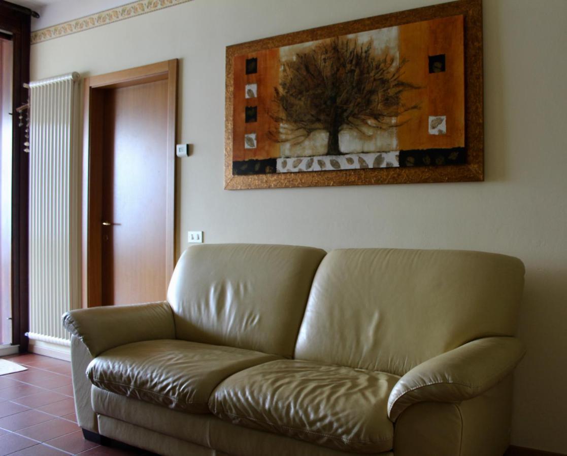 Appartamento Venzo Brenzone sul Garda Bagian luar foto