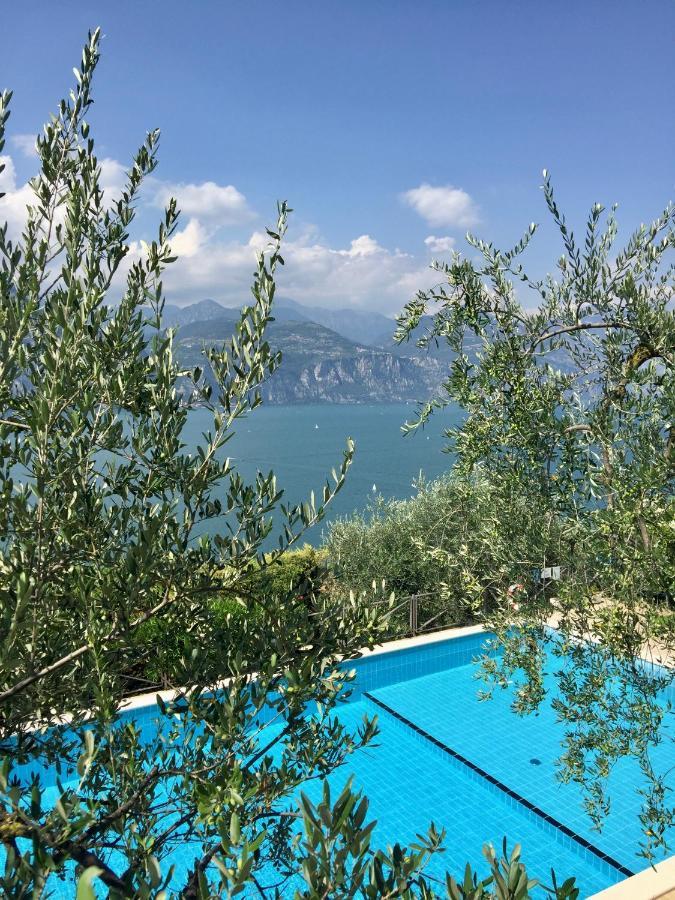 Appartamento Venzo Brenzone sul Garda Bagian luar foto