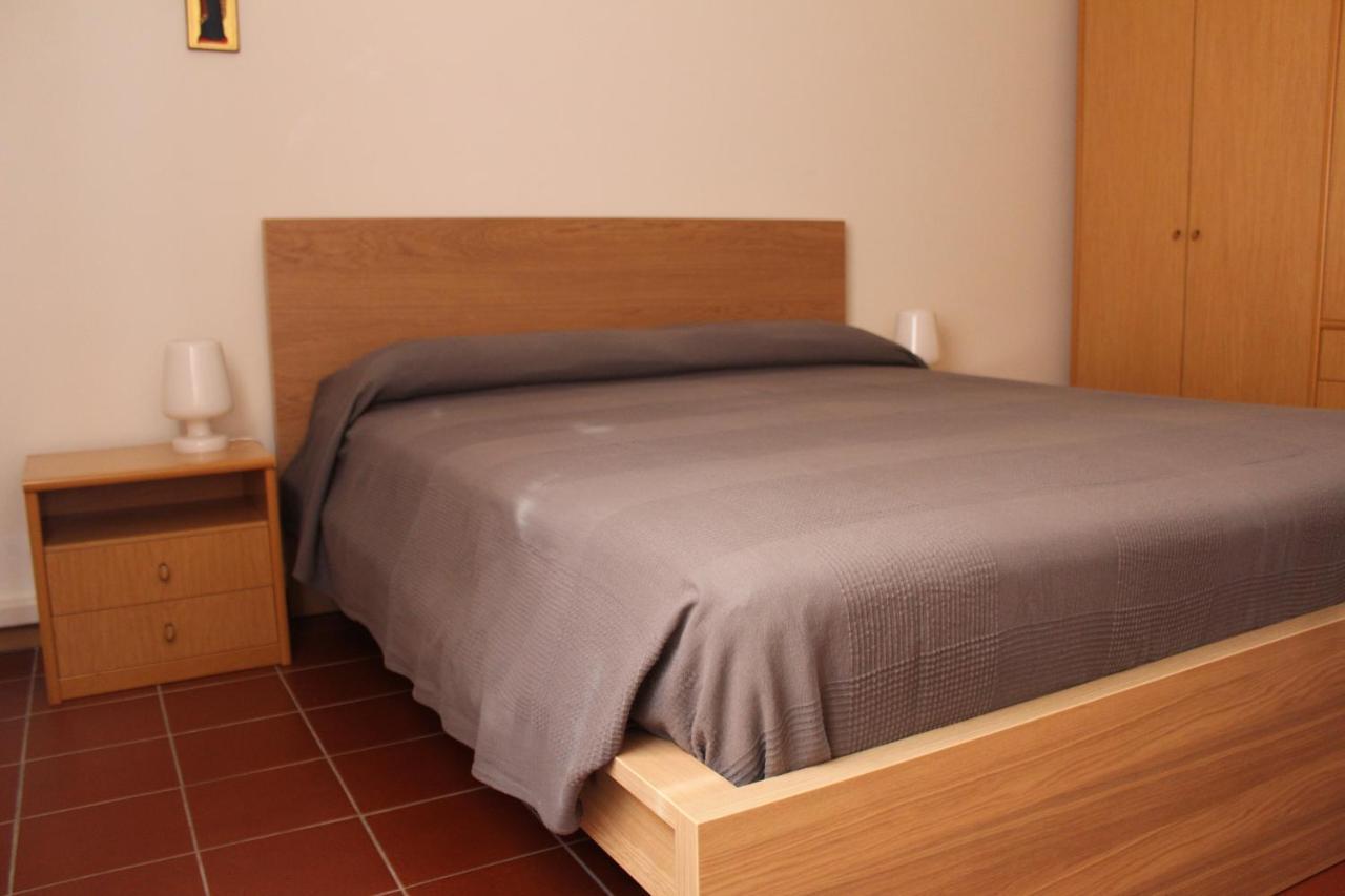 Appartamento Venzo Brenzone sul Garda Bagian luar foto