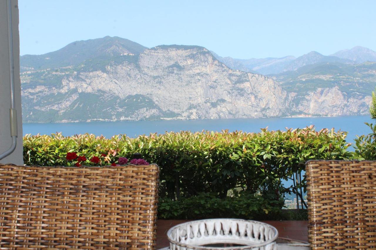 Appartamento Venzo Brenzone sul Garda Bagian luar foto